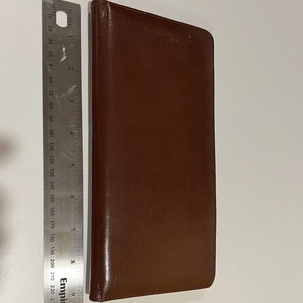 Barrington brown leather