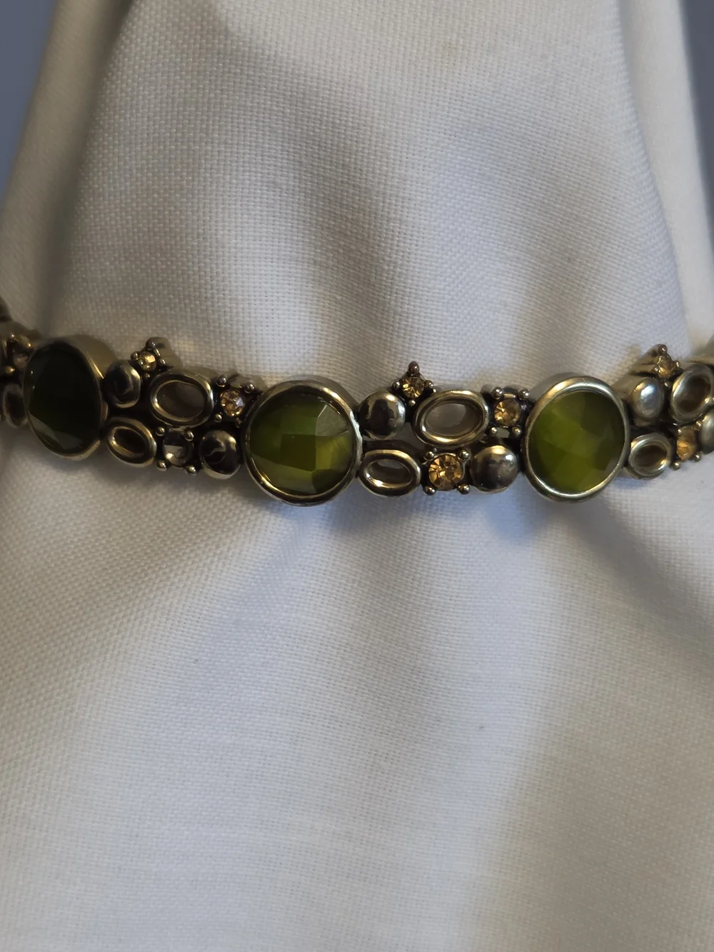 Vtg Monet Green Faceted Stones w Gold-Tone & Golden Rhinestone Accents Bracelet