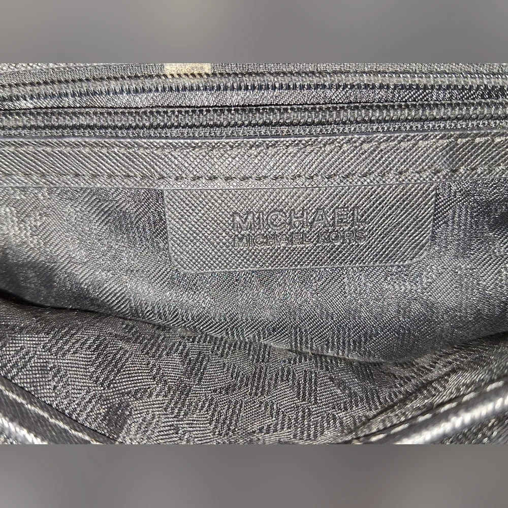 Michael Kors excellent black