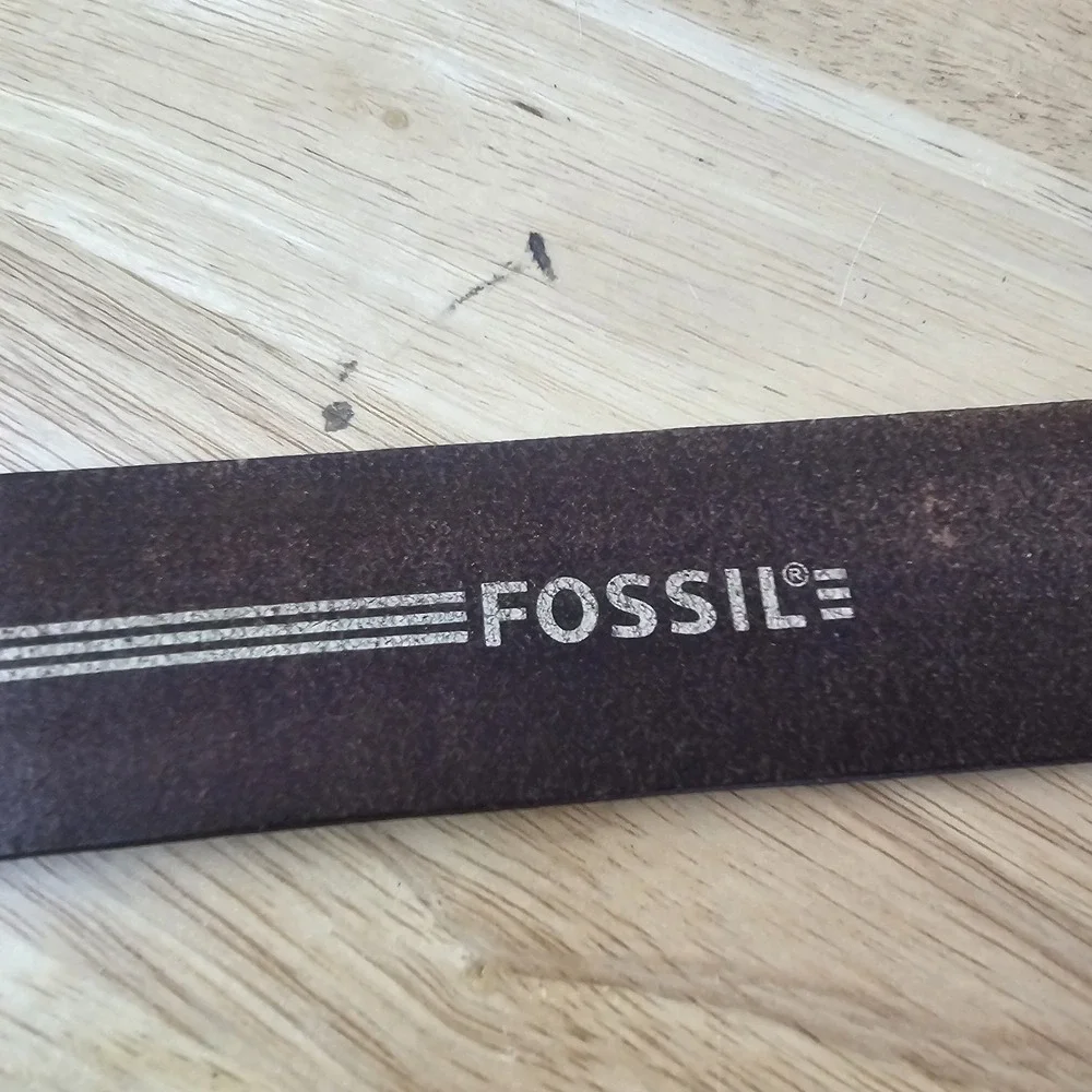 Fossil men brown