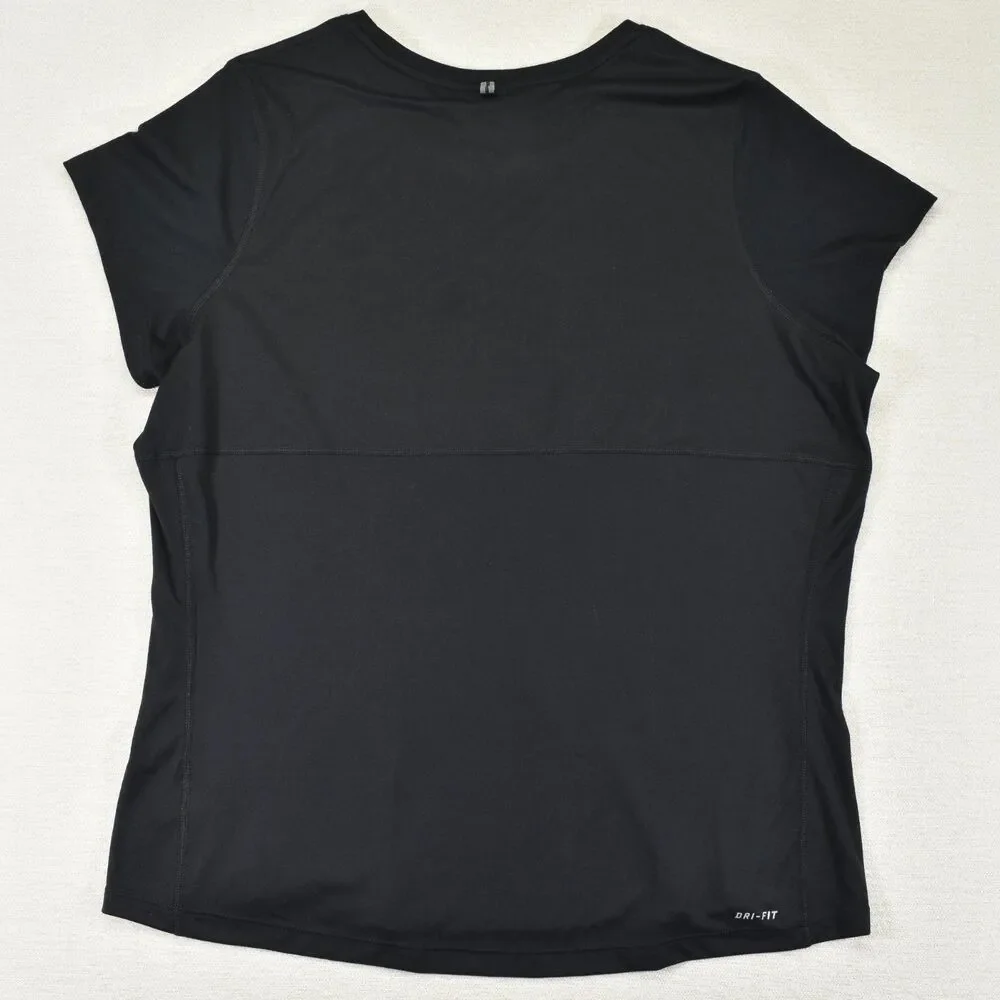 Nike women short