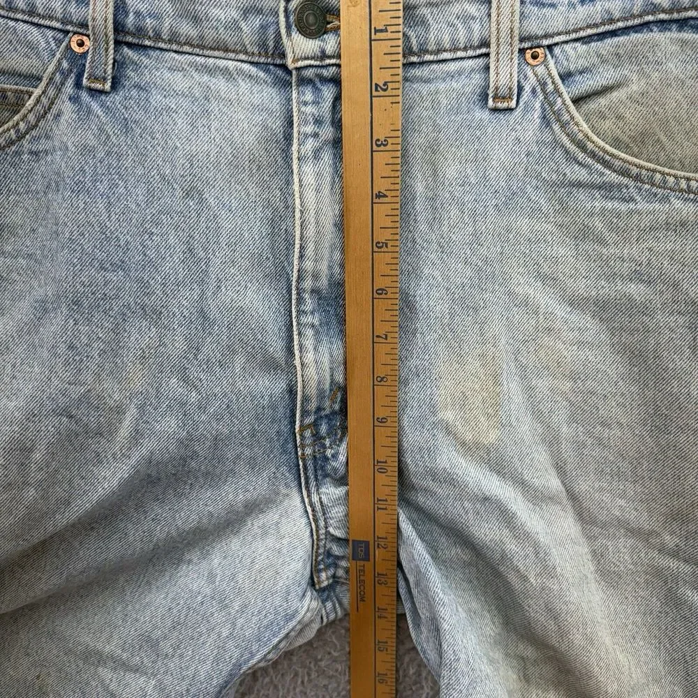 Levis stains see light