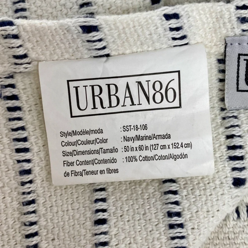 Urban86 throw textured