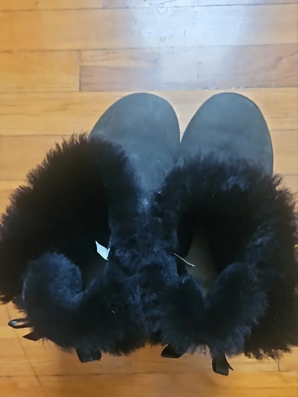 UGG very good
