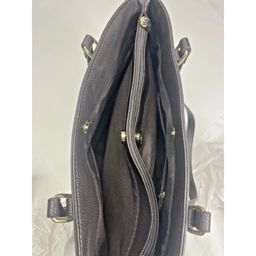 Liz Claiborne liz claiborne
