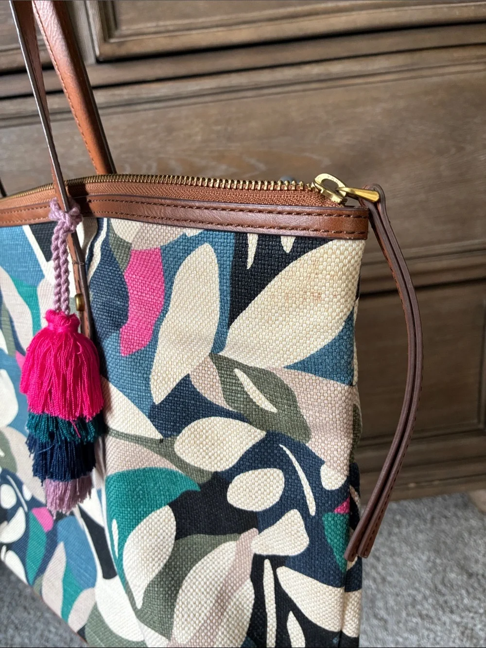 Fossil eye catching