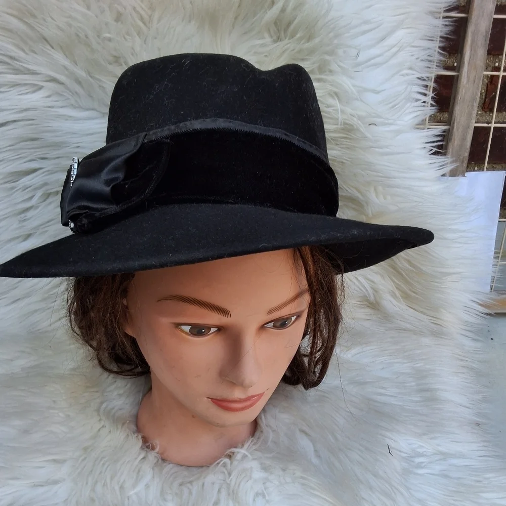 Vintage simply elegant