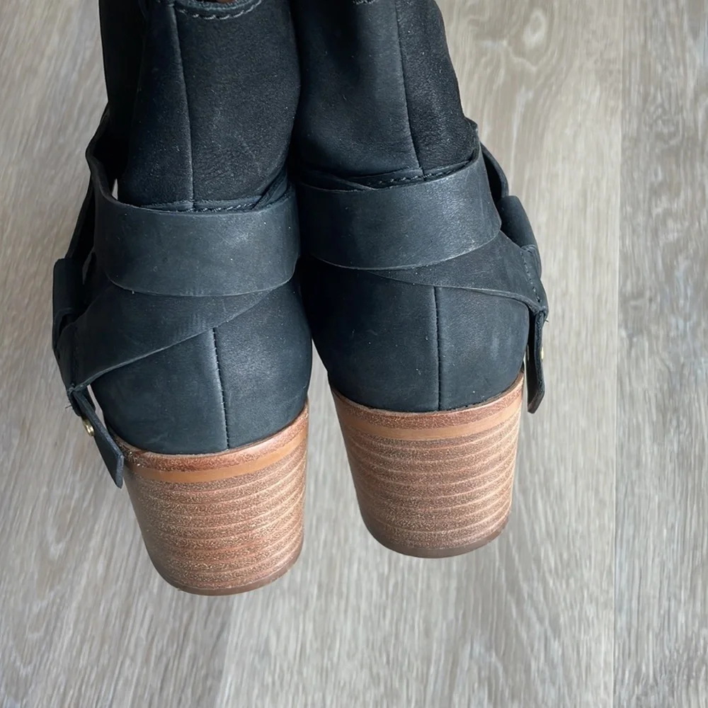 UGG boot fabric lined