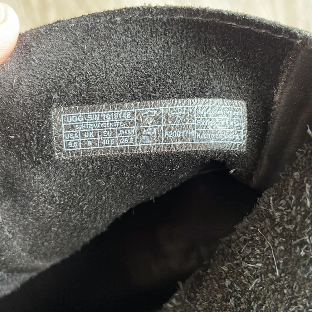 UGG type leather