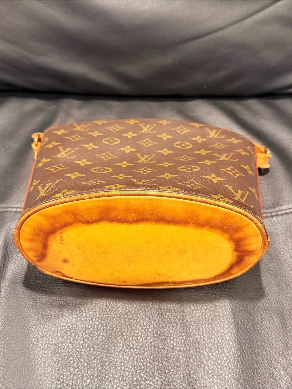 Louis Vuitton hi everyone