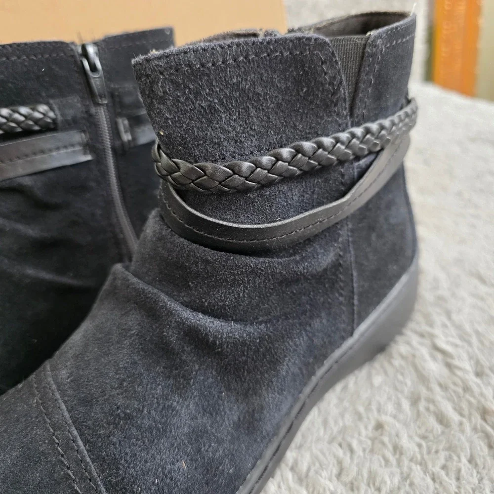 Clarks elevating easy