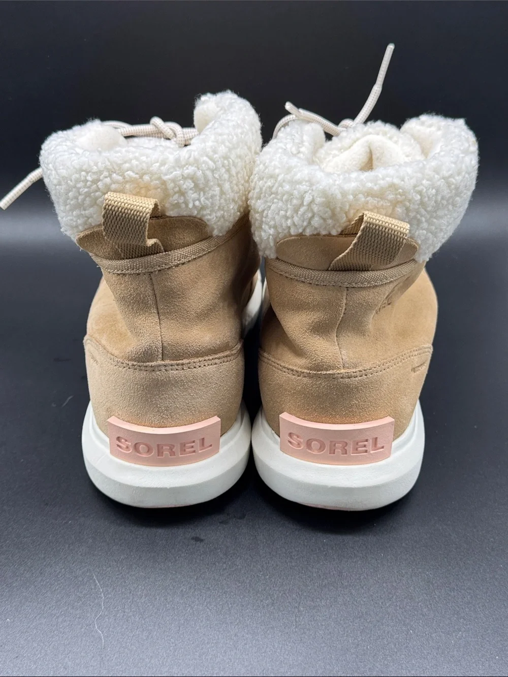 Sorel tan suede