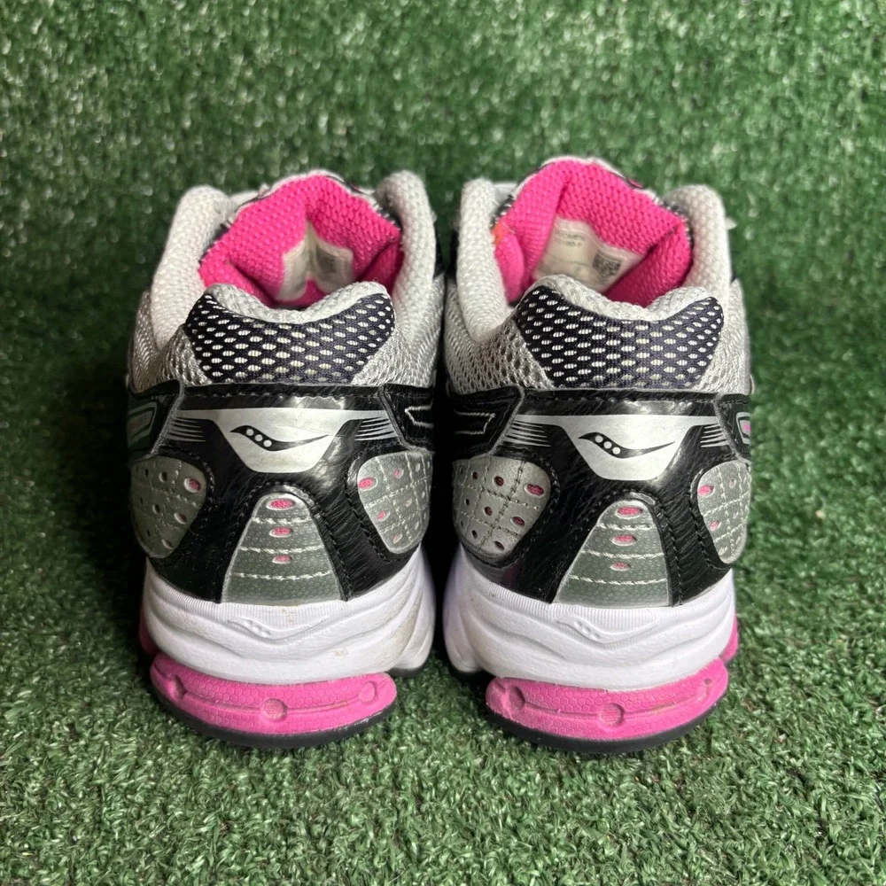 Saucony ll each
