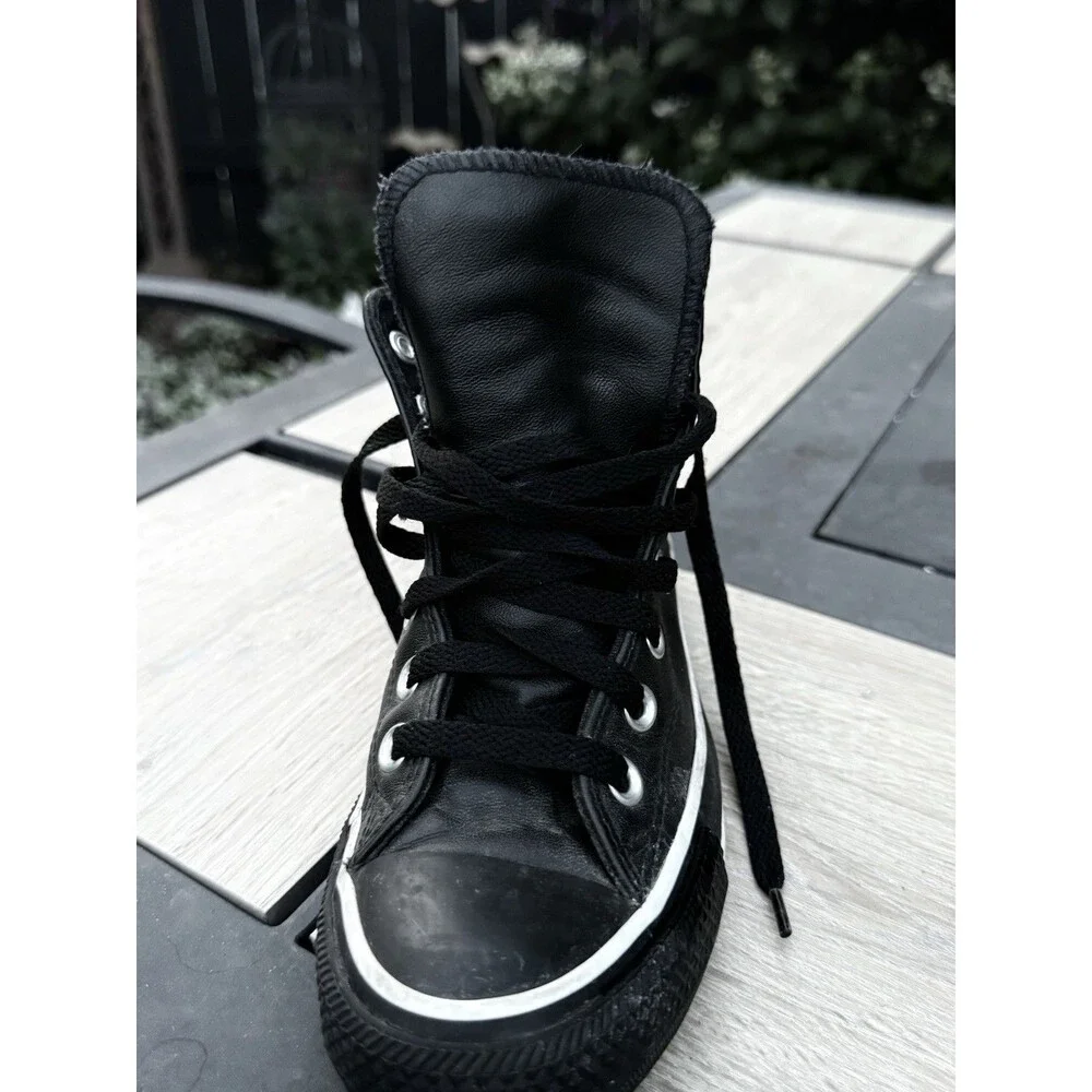 Converse these shoes