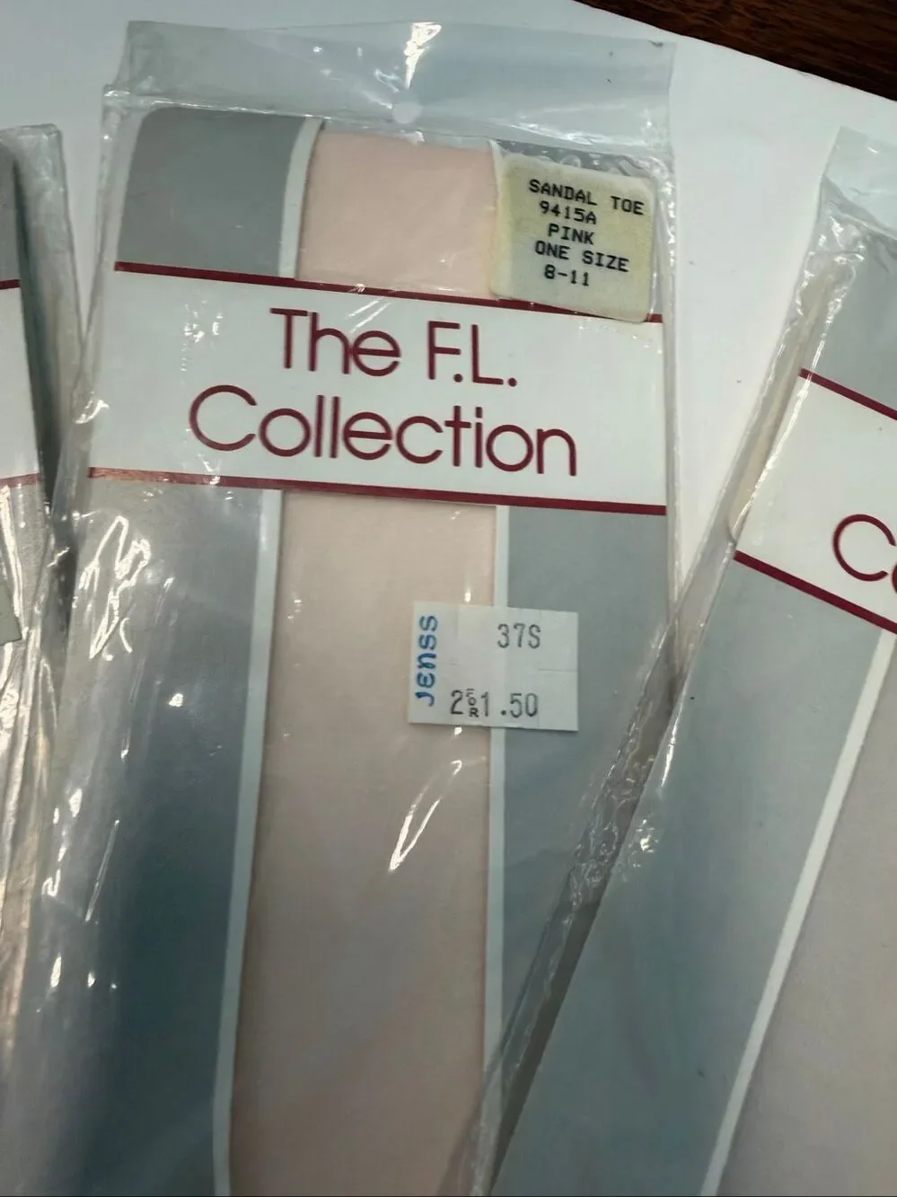 The F.L. Collection collection pairs