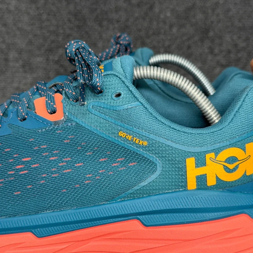 Hoka One One challenge laces zonal