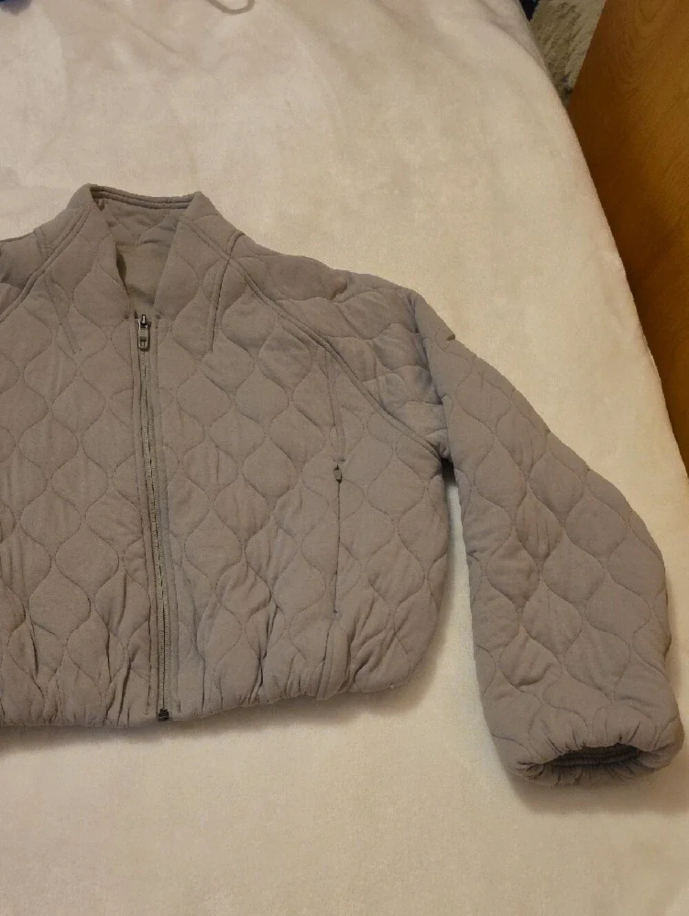 lululemon athletica light gray