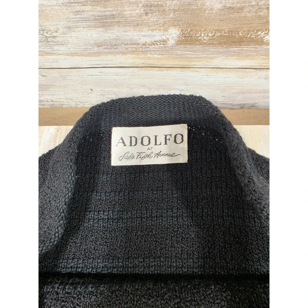 Adolfo has sang