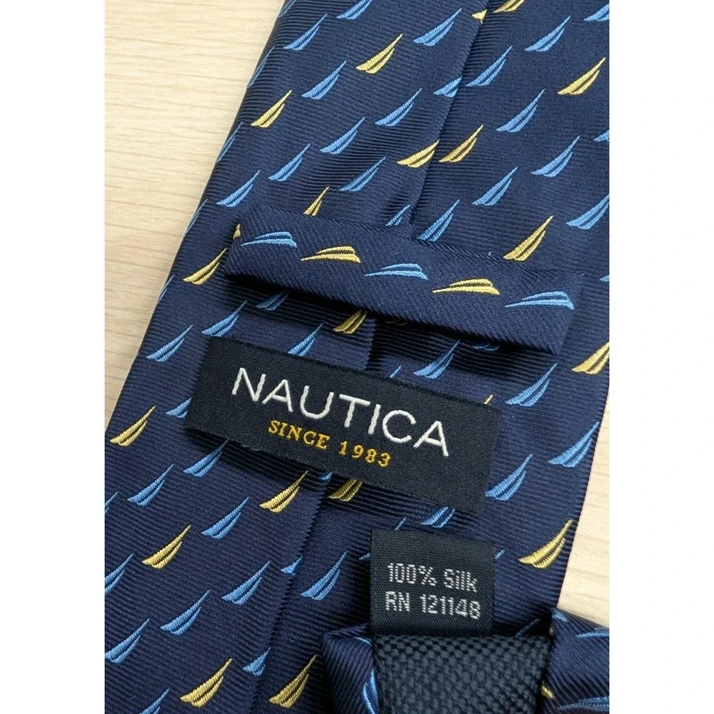 Nautica men silk