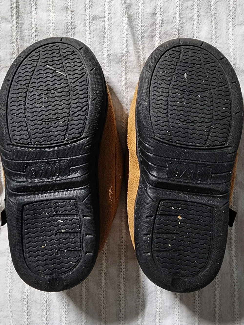 Lucky Brand cozy slippers