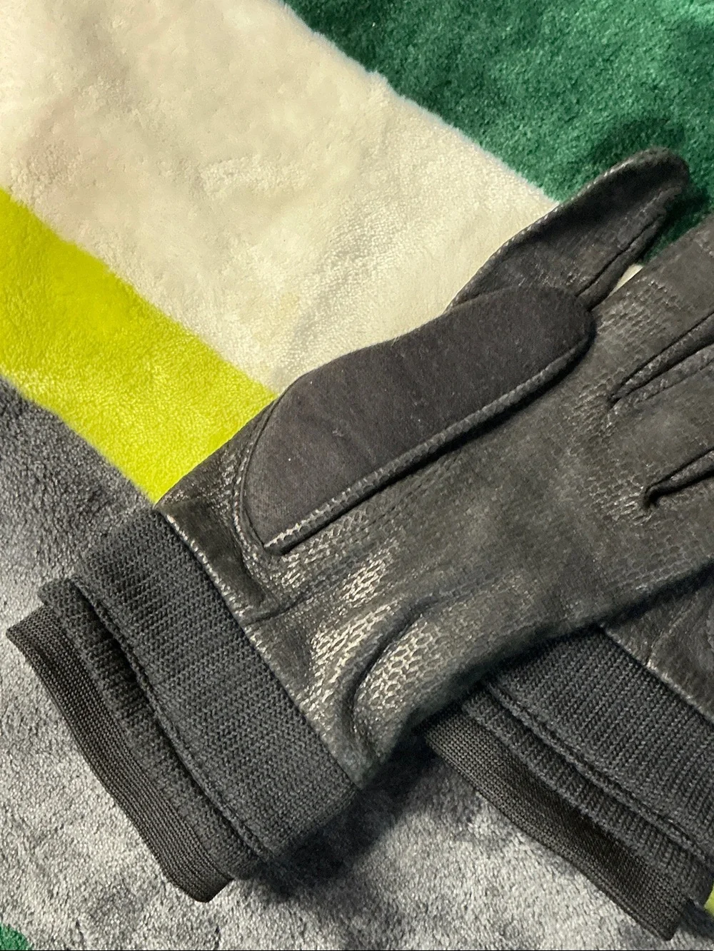 FootJoy stay warm