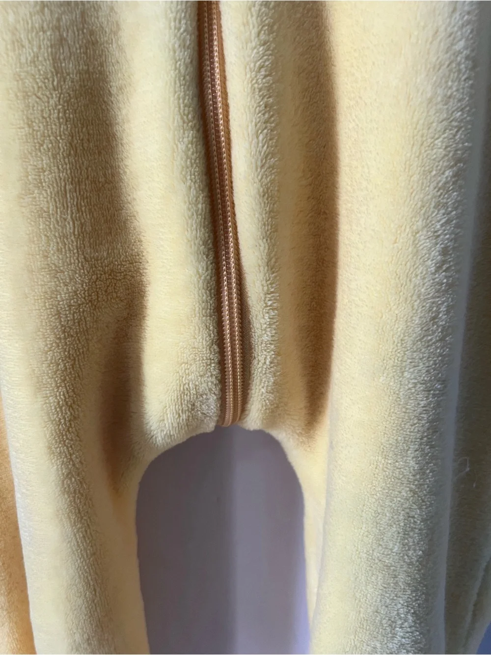 N/A soft yellow