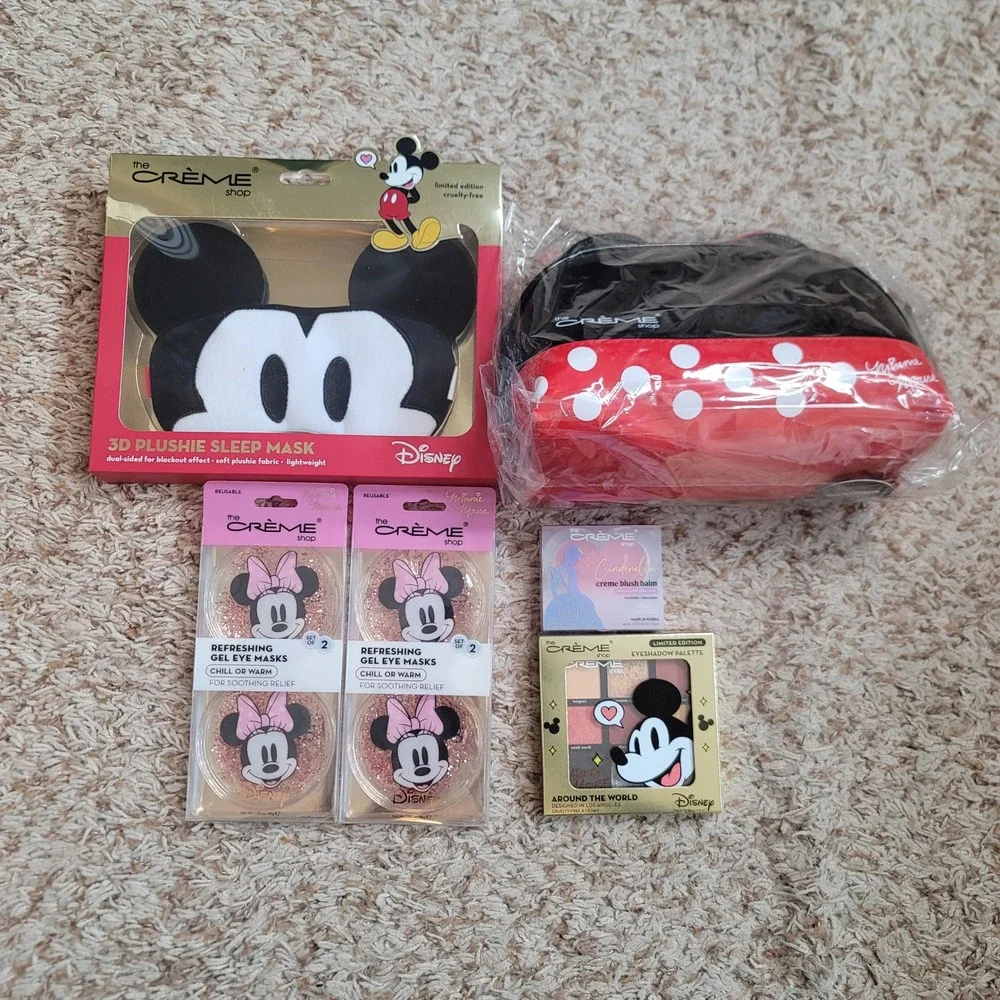 The Crème Shop Disney Beauty Set Womens Red Mickey Minnie Makeup Skincare Bundle