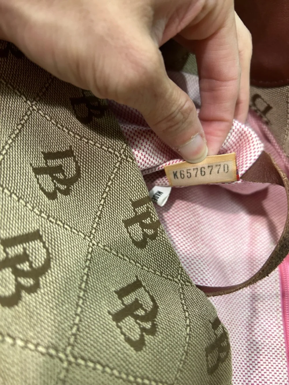 Dooney & Bourke stylish brown