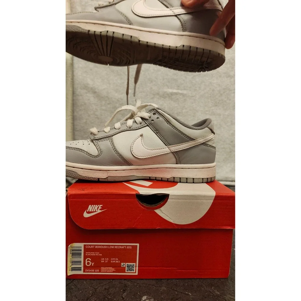 Nike overlays platinum look