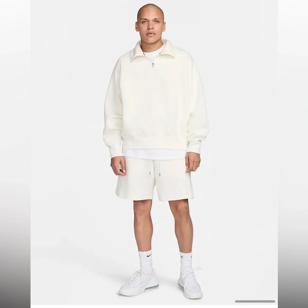 Nike sportswear tech
