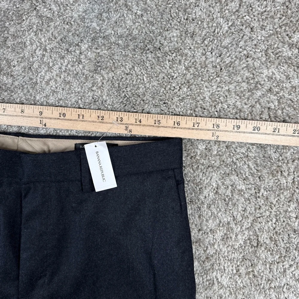 Banana Republic excellent pre