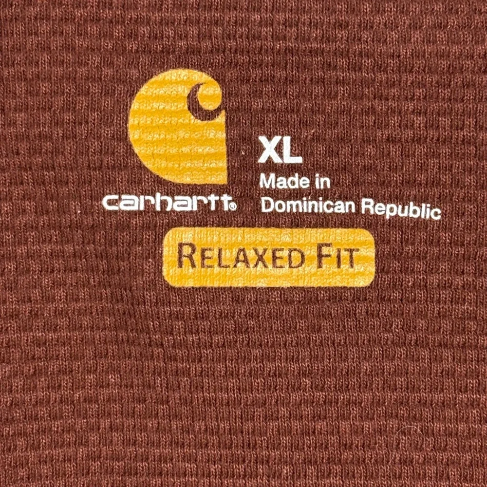 Carhartt features pit utility