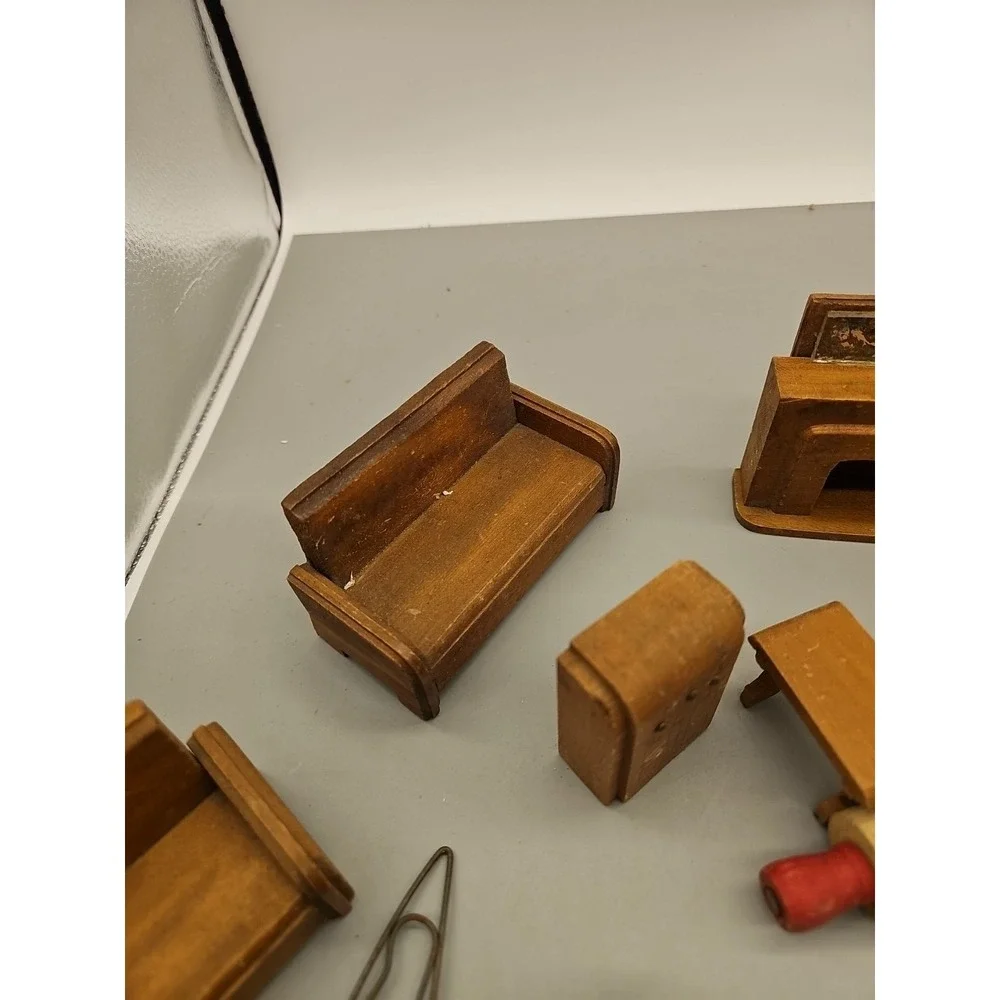 The Unbranded Brand doll play