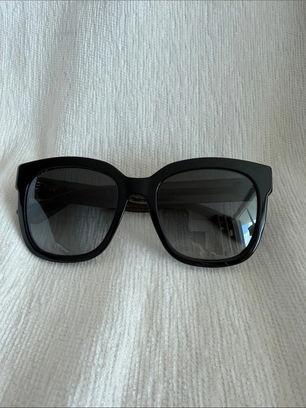 Gucci Black Oversized Women's Sunglasses
