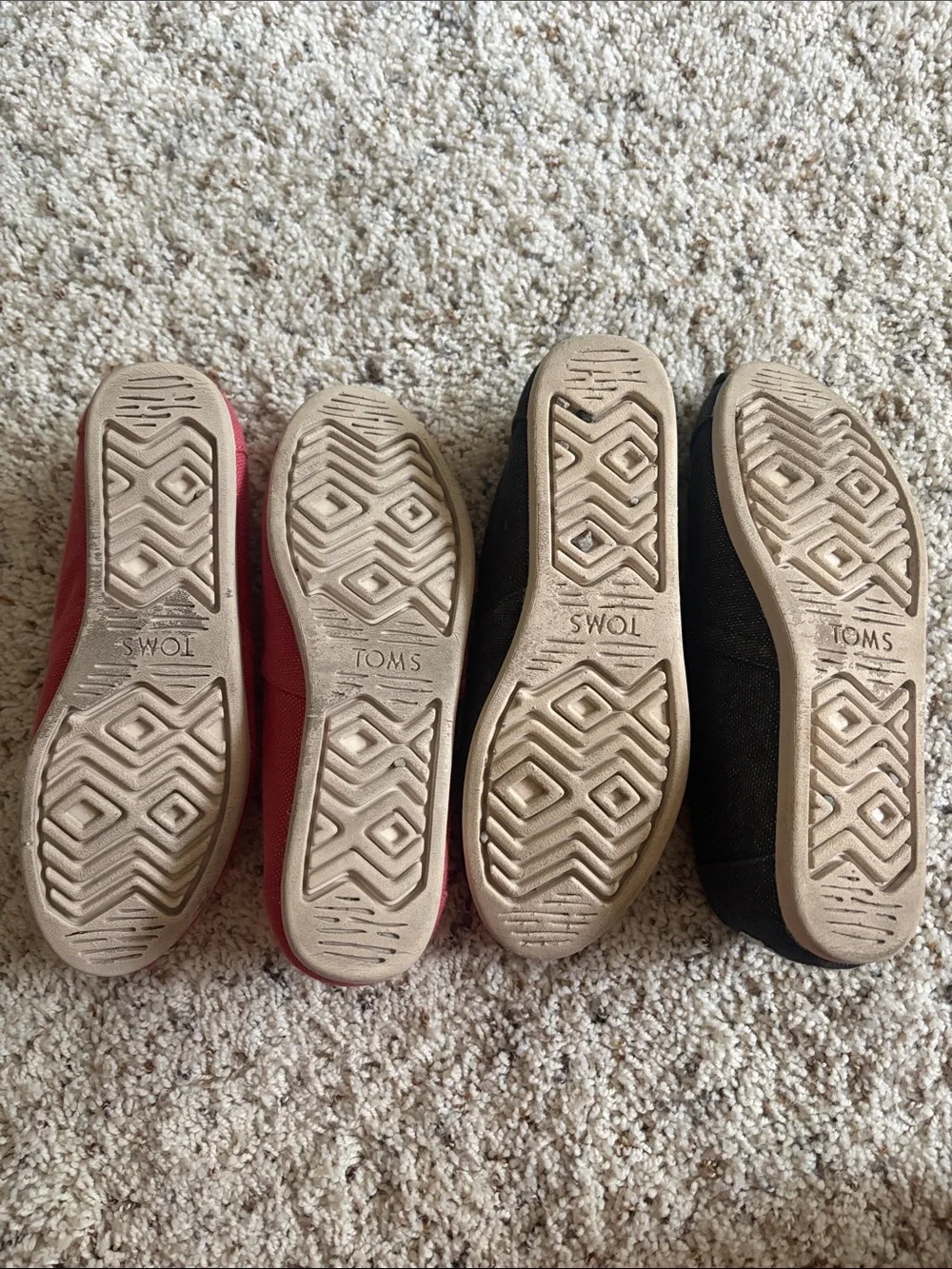 Toms both pair