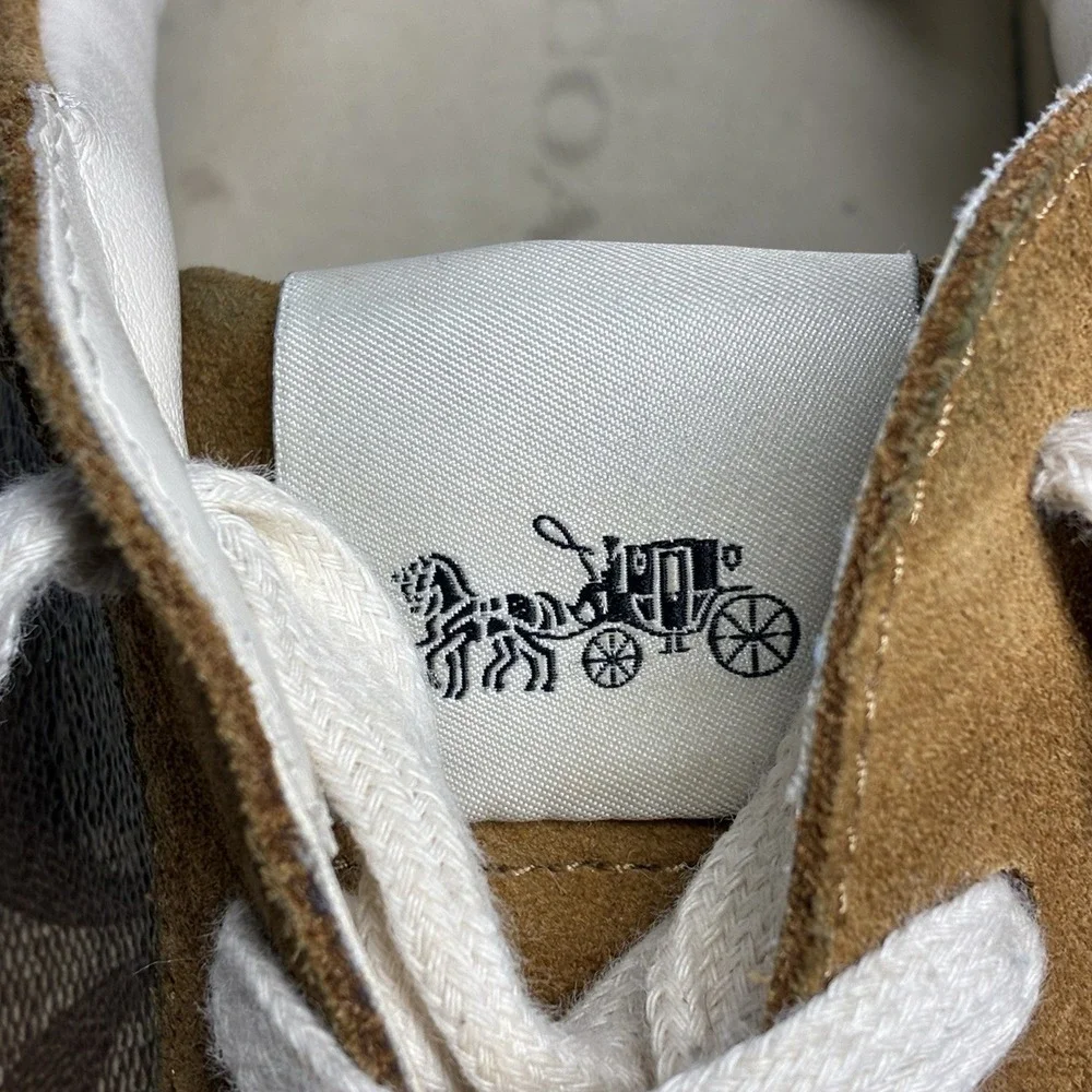 Coach these signature