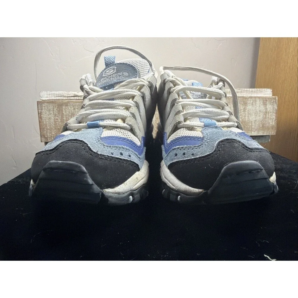Skechers step out