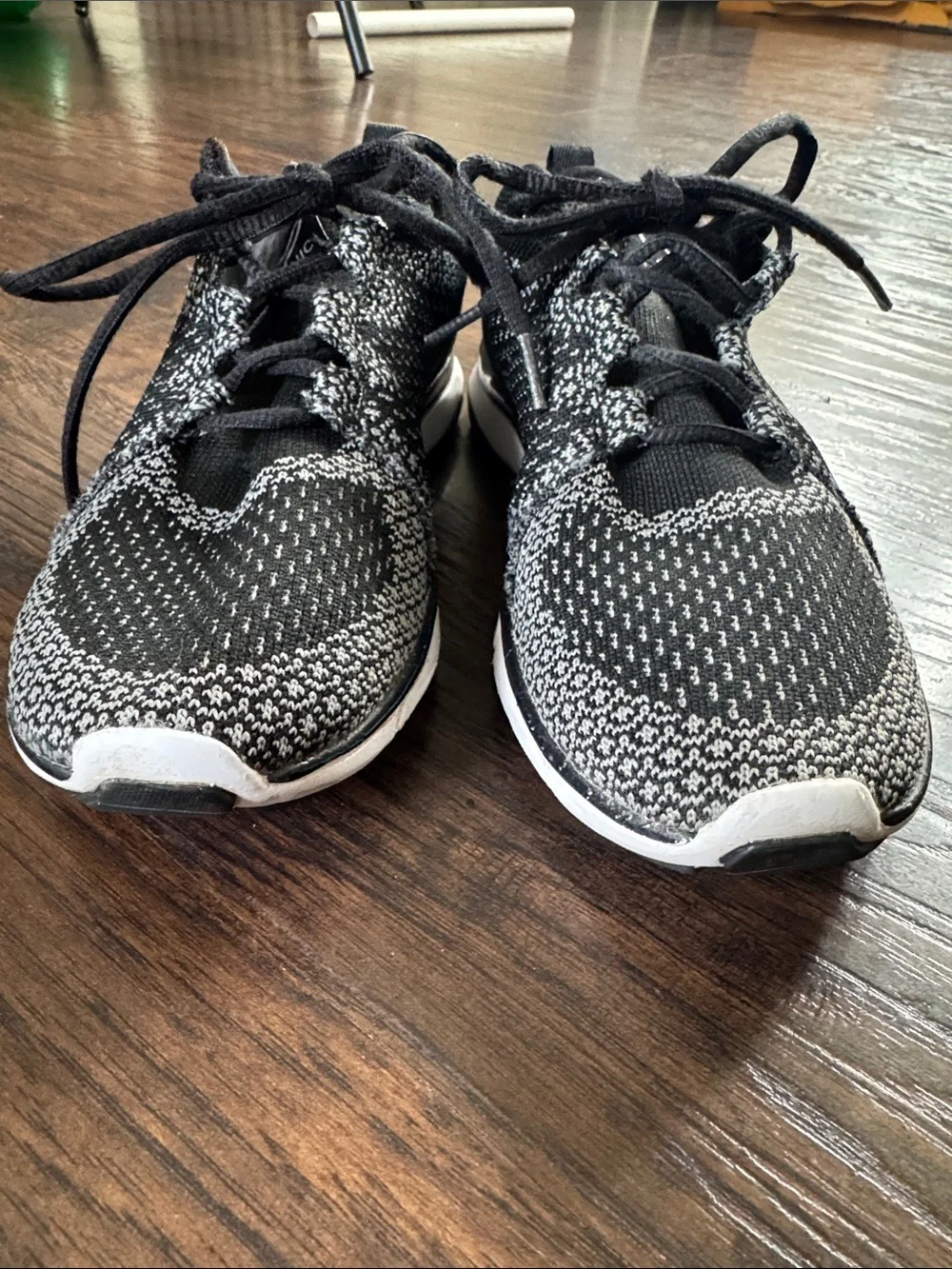 Vionic lightweight knit