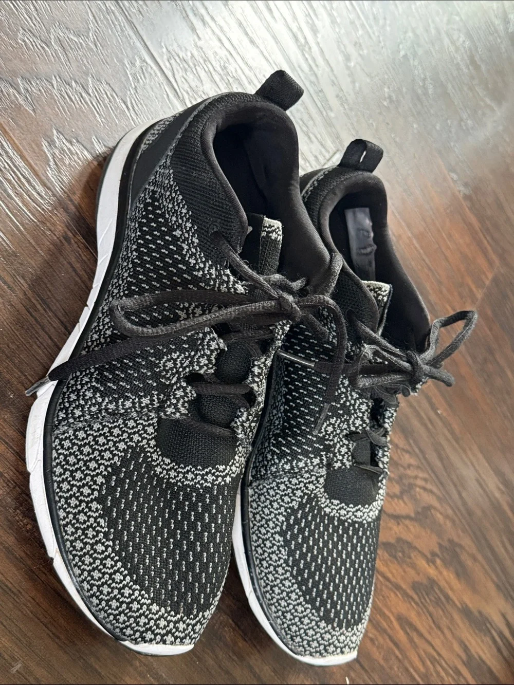Vionic lightweight knit