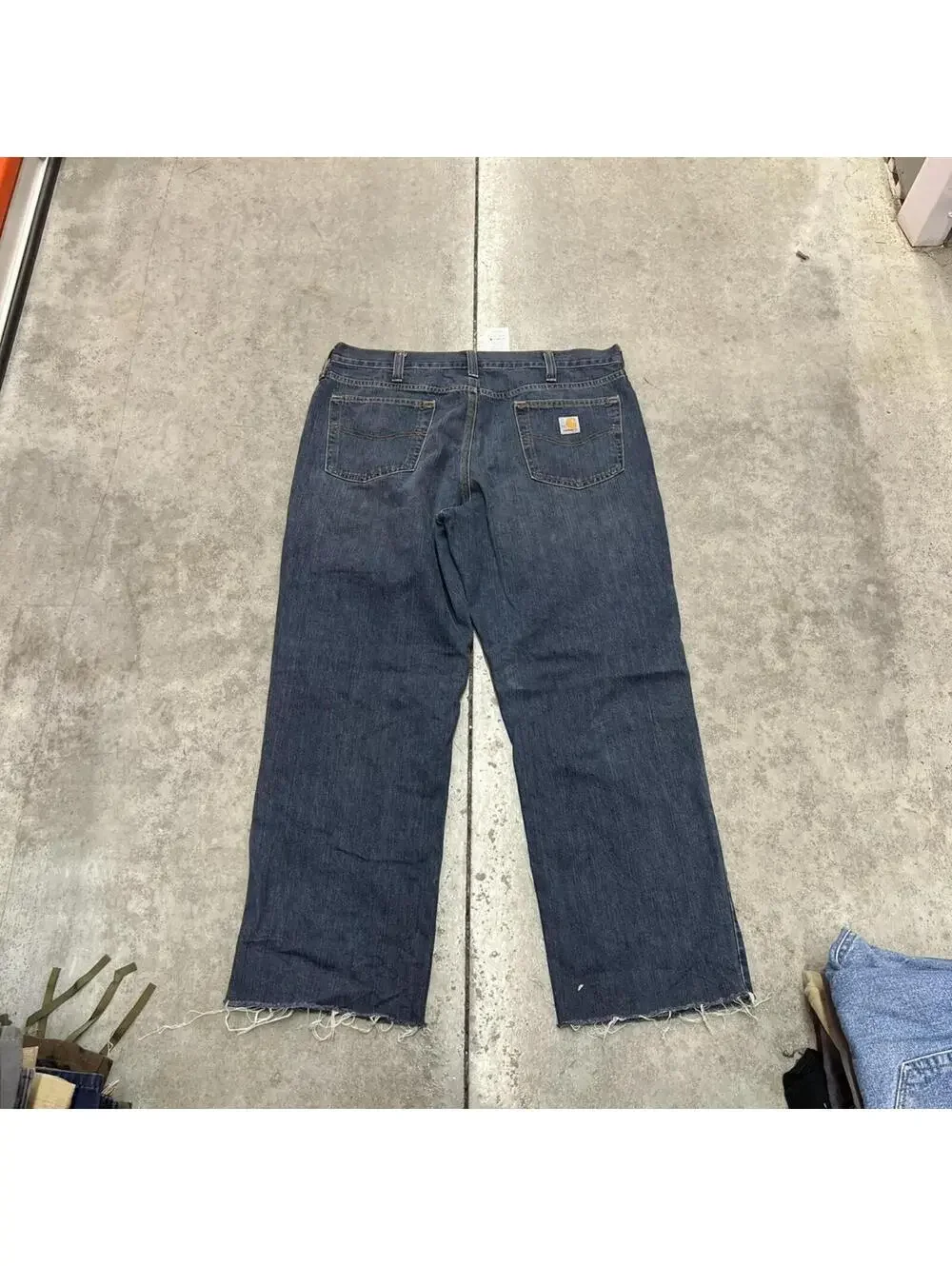 vintage carhartt dark blue relaxed baggy fit jeans size 38 x 29