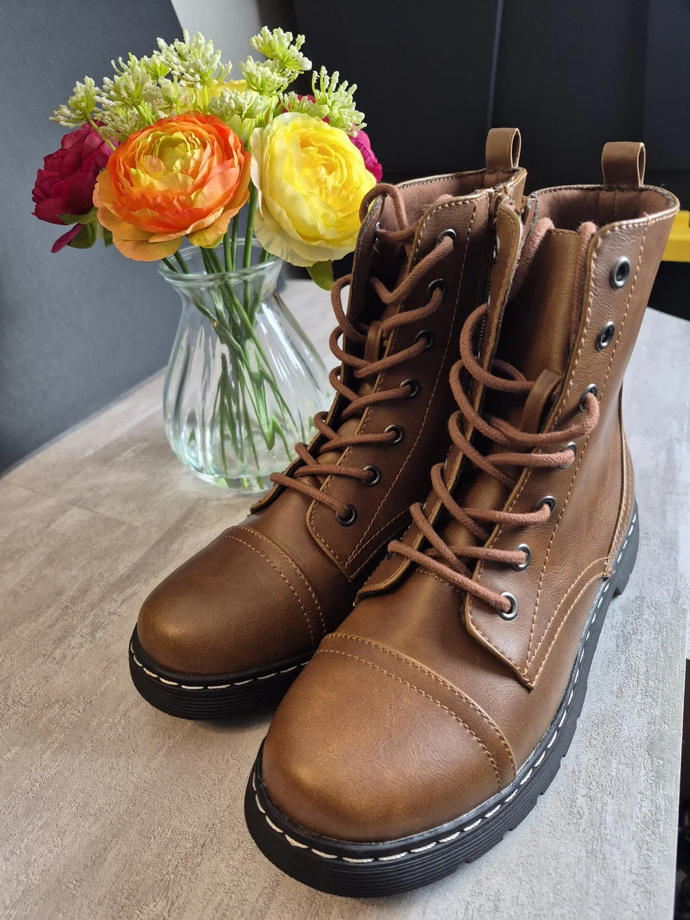 N/A classic brown