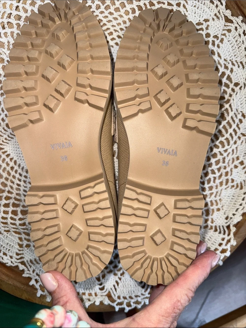 Vivaia beige slip
