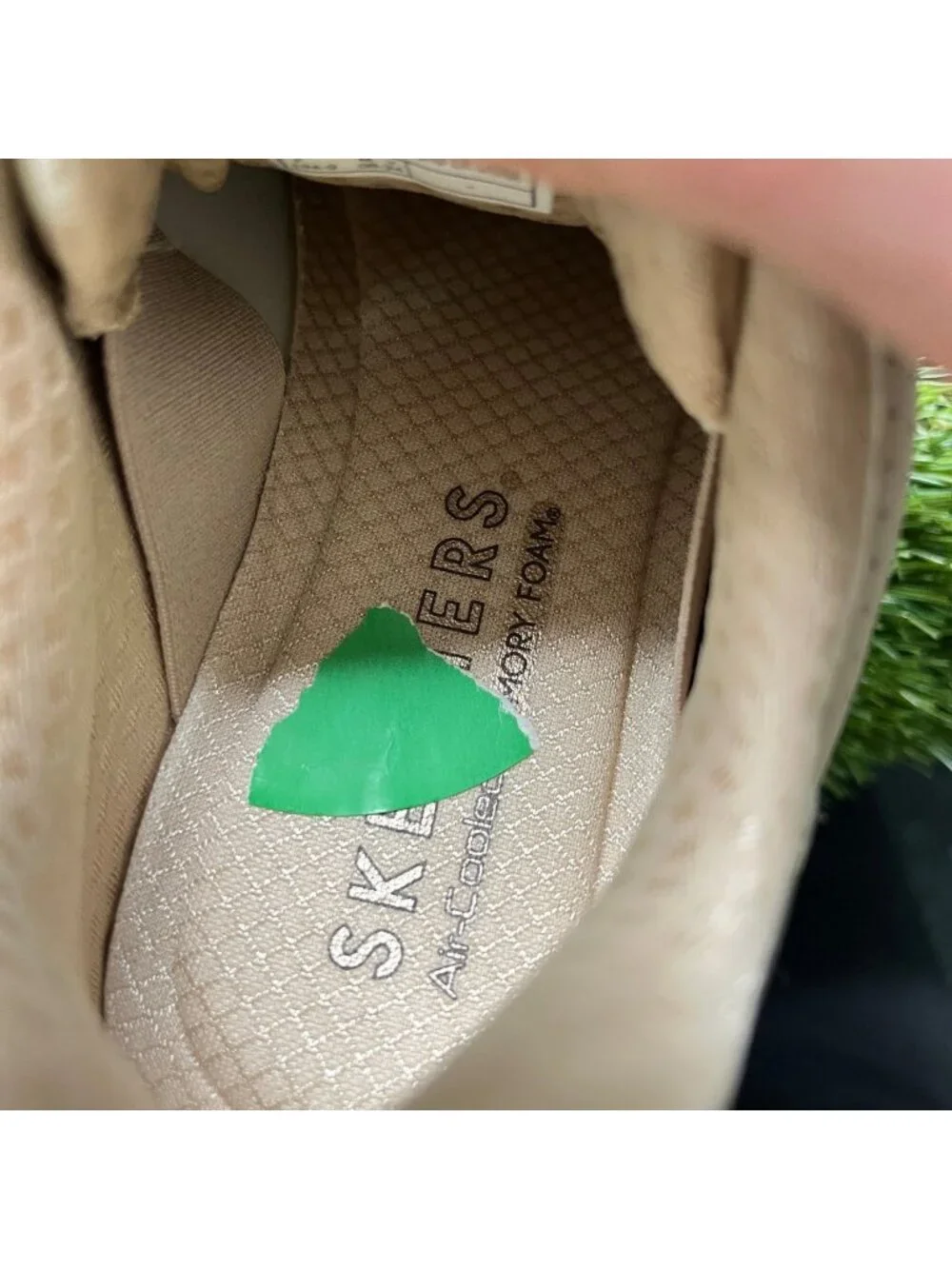 Skechers please review