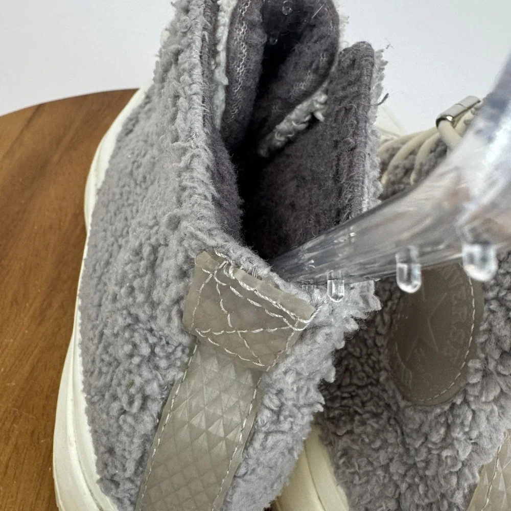 Converse size standard
