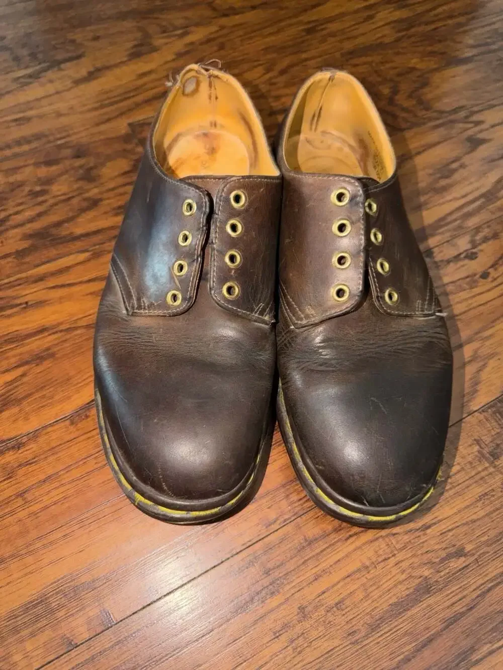 Dr. Martens yellow pls accept