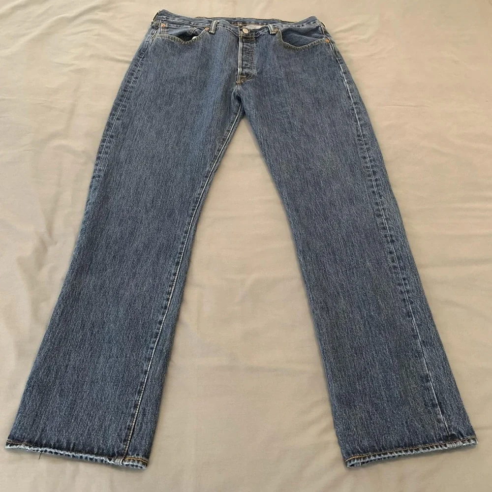 Levis 501 Jeans Mens 38x34 Blue Medium Wash Straight Leg Button‎ Fly Denim Pants