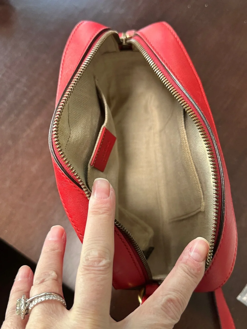 Gucci authentic webby