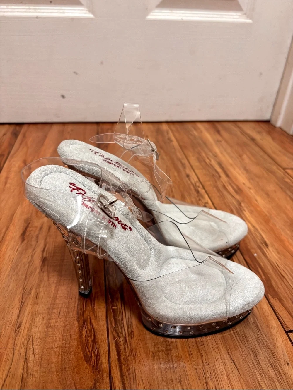 Pleaser new without