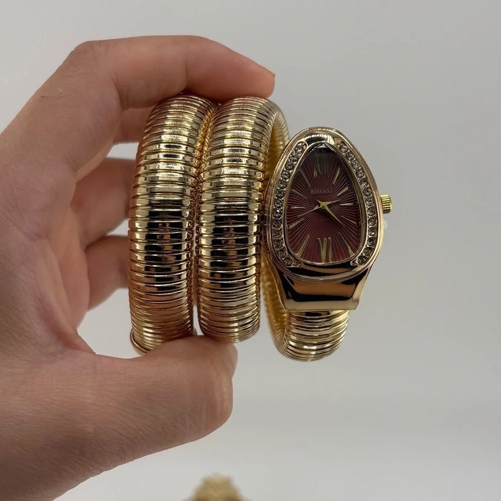 Anthropologie elegant serpentine