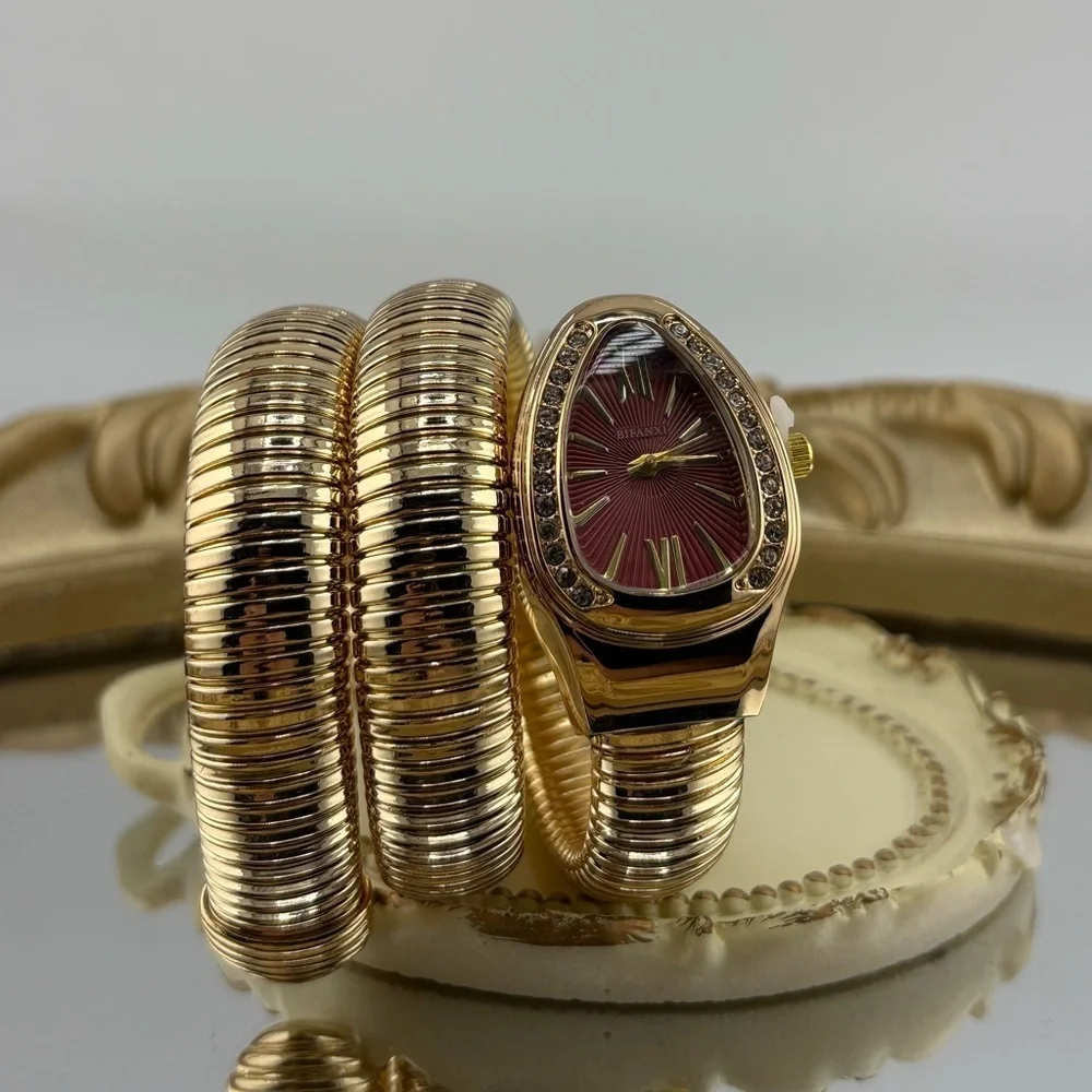 Anthropologie elegant serpentine
